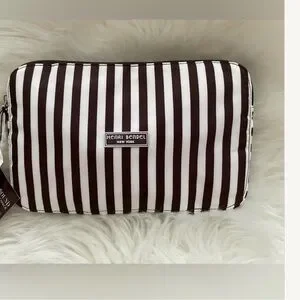 henri bendel | Bags | Nwt Henri Bendel Brown Zip Around 